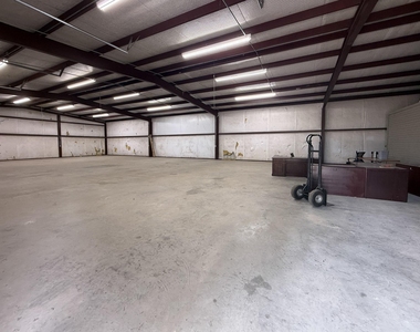 26605 E River Road - Photo Thumbnail 7
