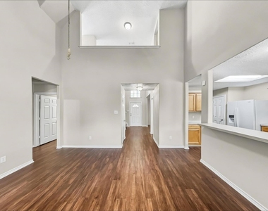 7015 Atasca Creek Drive - Photo Thumbnail 5