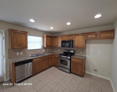 17711 Barton Point Lane - Photo Thumbnail 20