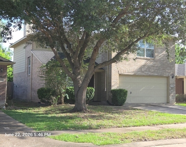 17711 Barton Point Lane - Photo Thumbnail 2