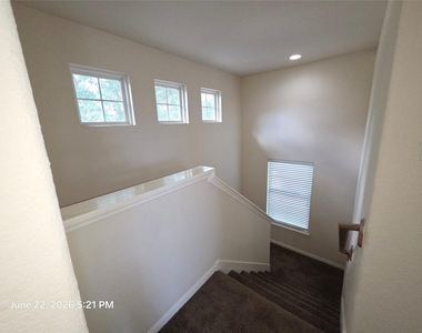 17711 Barton Point Lane - Photo Thumbnail 45