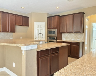14207 Parable Lane - Photo Thumbnail 6