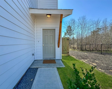2710 Discovery Trails Court - Photo Thumbnail 3