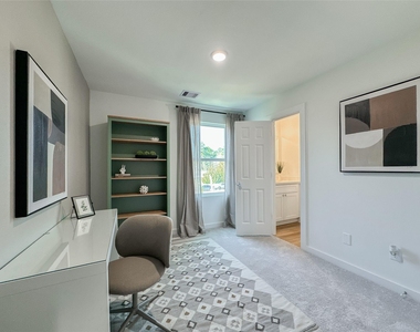 2710 Discovery Trails Court - Photo Thumbnail 24