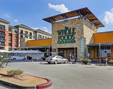 1026 Van Buren Street - Photo Thumbnail 19