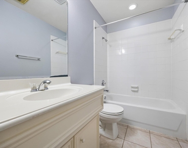 1026 Van Buren Street - Photo Thumbnail 14