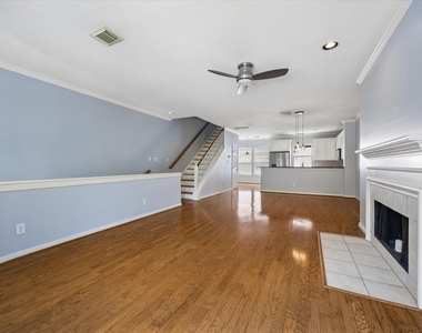 1026 Van Buren Street - Photo Thumbnail 5