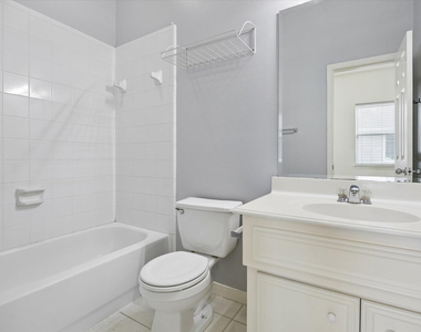 1026 Van Buren Street - Photo Thumbnail 16