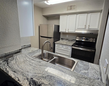 250 El Dorado Boulevard - Photo Thumbnail 5