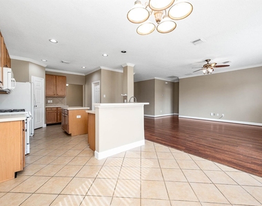 952 Crannog Way - Photo Thumbnail 12