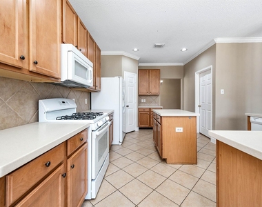 952 Crannog Way - Photo Thumbnail 7