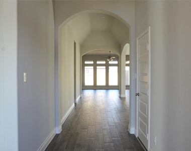 10511 Forfar Lane - Photo Thumbnail 31