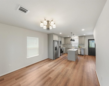 3809 Southmore Boulevard - Photo Thumbnail 6
