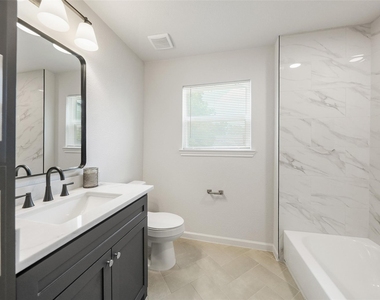 3809 Southmore Boulevard - Photo Thumbnail 15