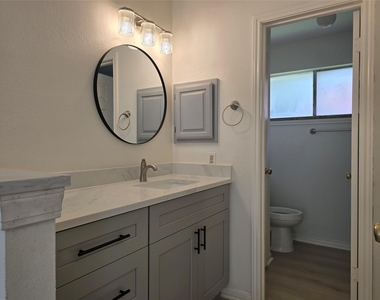 3434 Streamside Lane - Photo Thumbnail 18
