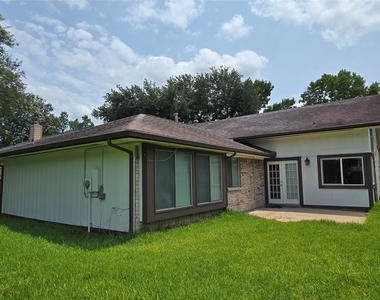 3434 Streamside Lane - Photo Thumbnail 2