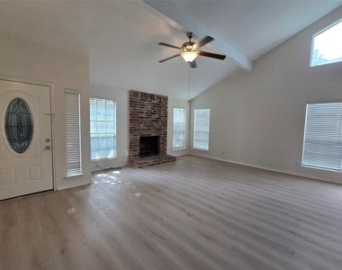 3434 Streamside Lane - Photo Thumbnail 14
