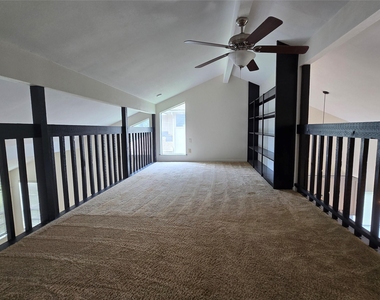 3434 Streamside Lane - Photo Thumbnail 15