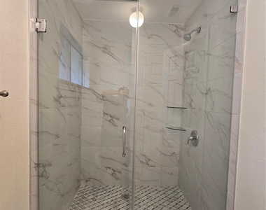 3434 Streamside Lane - Photo Thumbnail 19