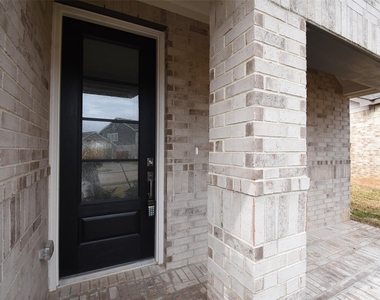 6303 Golden Seaton Drive - Photo Thumbnail 3