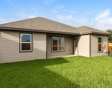 206 Emma Rose Drive - Photo Thumbnail 13