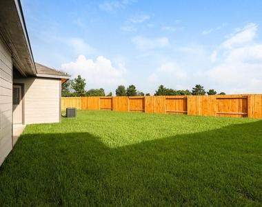 206 Emma Rose Drive - Photo Thumbnail 14
