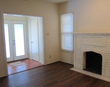 512 W Polk Street - Photo Thumbnail 14