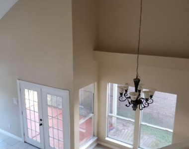 6649 Queensclub Drive - Photo Thumbnail 17