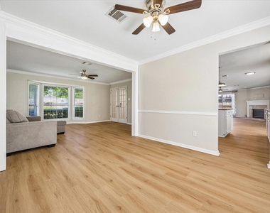 9806 Gold Cup Way - Photo Thumbnail 4