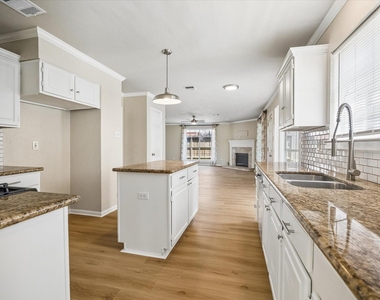 9806 Gold Cup Way - Photo Thumbnail 14