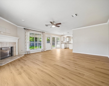 9806 Gold Cup Way - Photo Thumbnail 7