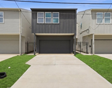 4307 Larkspur Street - Photo Thumbnail 13