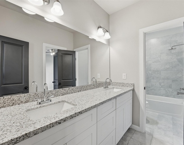 4307 Larkspur Street - Photo Thumbnail 7