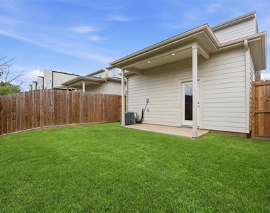 4307 Larkspur Street - Photo Thumbnail 12
