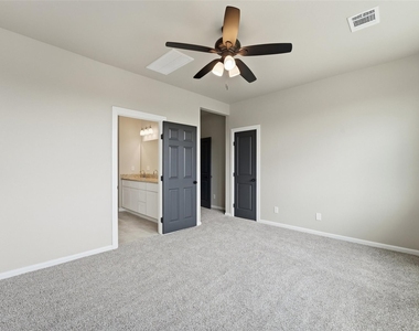 4307 Larkspur Street - Photo Thumbnail 1