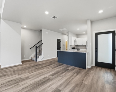 4307 Larkspur Street - Photo Thumbnail 4