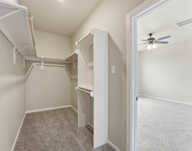4307 Larkspur Street - Photo Thumbnail 9