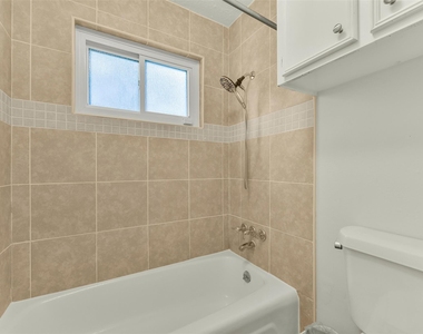 12011 Kirknoll Drive - Photo Thumbnail 32