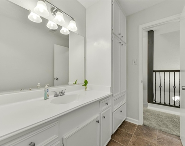 12011 Kirknoll Drive - Photo Thumbnail 31