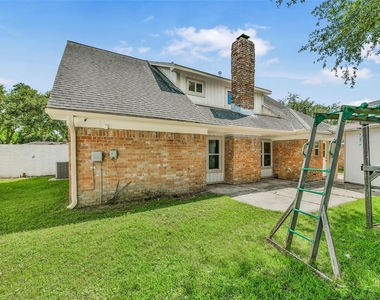 12011 Kirknoll Drive - Photo Thumbnail 38