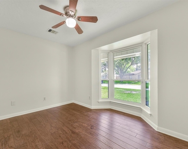 12011 Kirknoll Drive - Photo Thumbnail 27