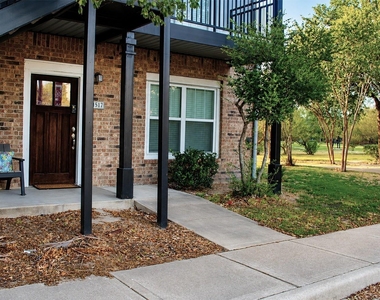 1725 Harvey Mitchell Parkway S - Photo Thumbnail 1
