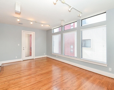 408 Parker Street - Photo Thumbnail 12