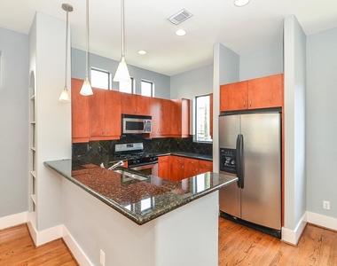 408 Parker Street - Photo Thumbnail 6
