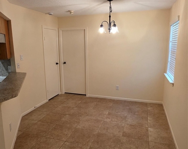 12755 Mill Ridge Drive - Photo Thumbnail 8