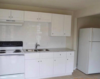4201 Kashmere Street - Photo Thumbnail 2