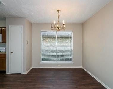 15826 Beechnut Street - Photo Thumbnail 4