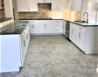 3231 Creek Manor Drive - Photo Thumbnail 8
