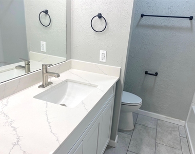 16222 Summer Dew Lane - Photo Thumbnail 17