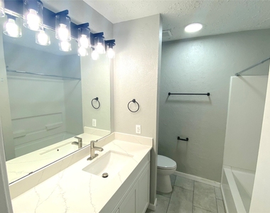 16222 Summer Dew Lane - Photo Thumbnail 19